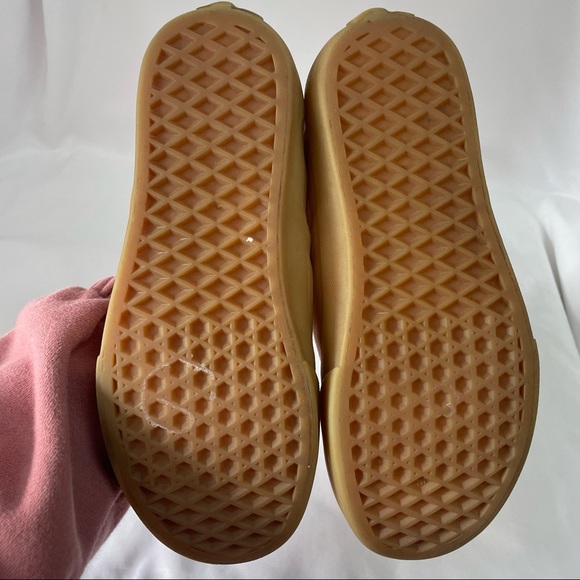 Vans Classic Gum-Sole Slip-On Sneakers- Pink Size 6.5 - Picture 2 of 6